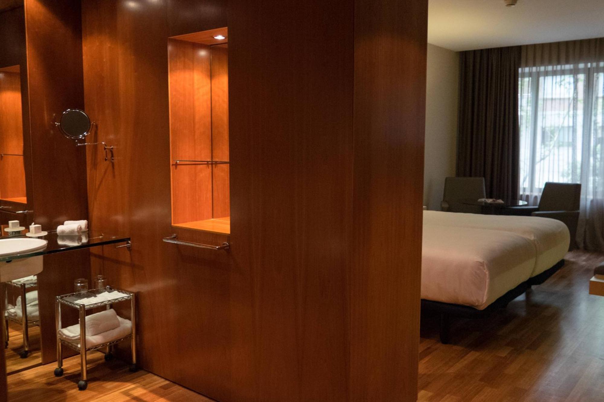 Ac Hotel Aitana By Marriott Madrid Exterior foto