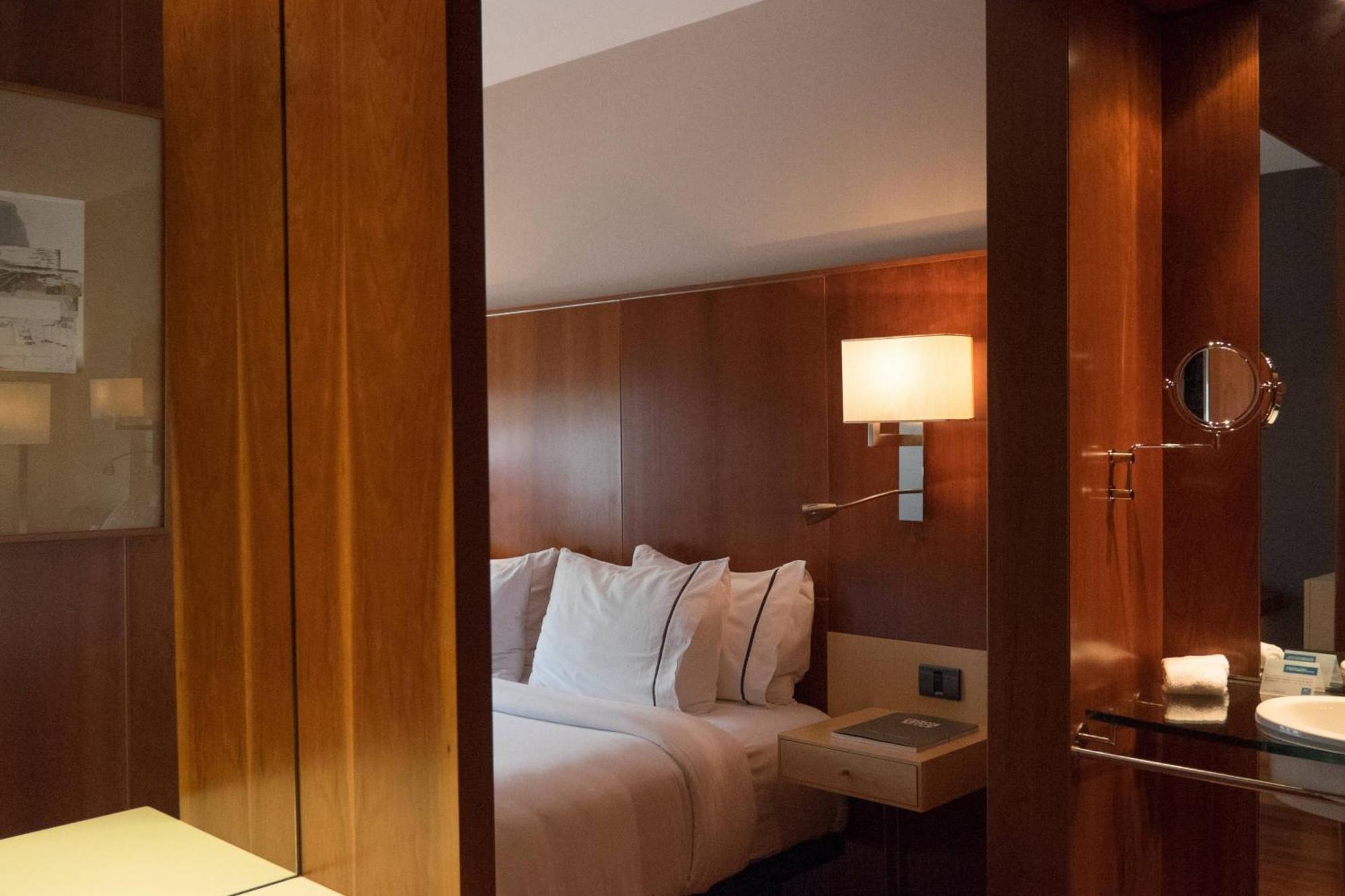 Ac Hotel Aitana By Marriott Madrid Exterior foto
