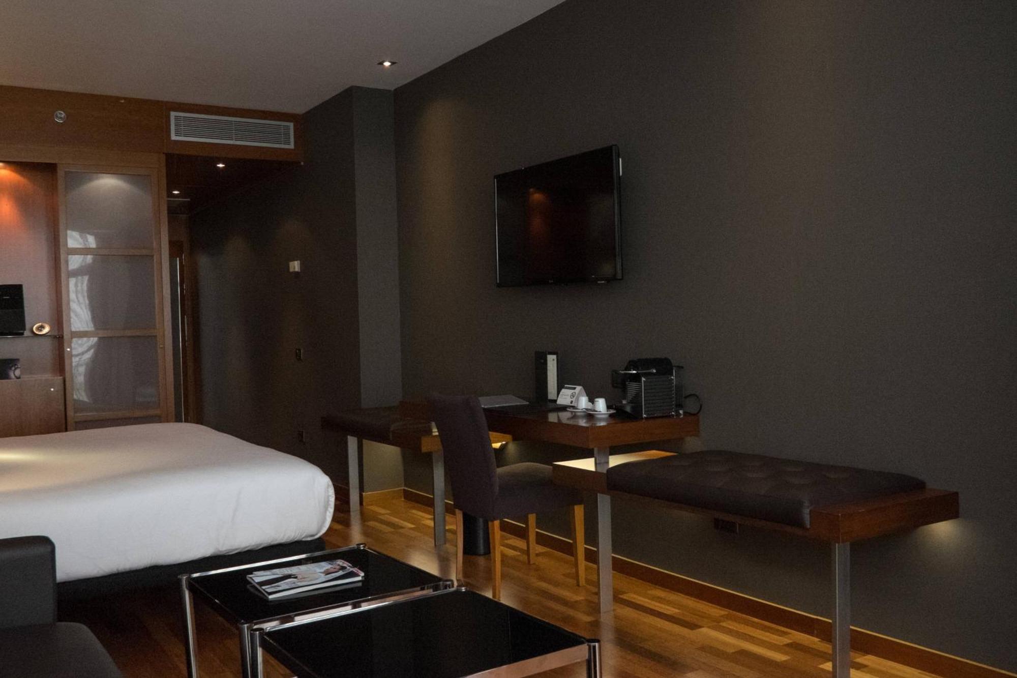Ac Hotel Aitana By Marriott Madrid Exterior foto